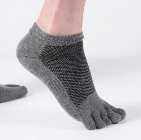 wzw240018 Five -finger socks Men's antibacterial spring and summer outdoor sports divided toe socks short tube sports breathable mesh thin cotton socks